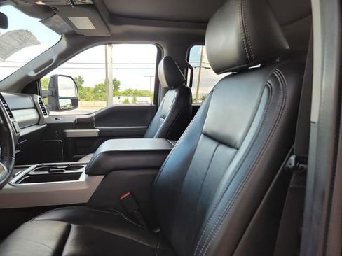 Used 2021 Ford F250 Lariat w/ Lariat Ultimate Package image 14