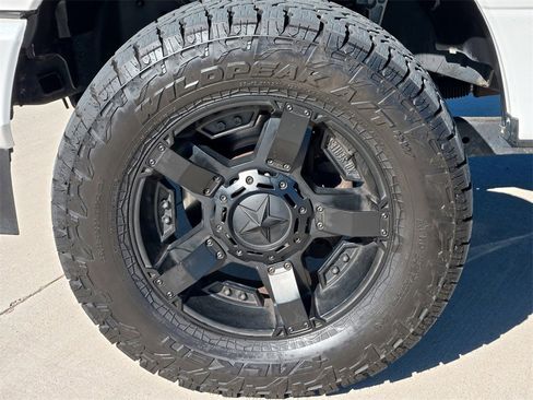 Used 2020 Ford F250 Platinum image 9