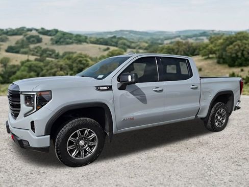 Used 2024 GMC Sierra 1500 AT4 w/ Technology Package AWD/4WD image 3