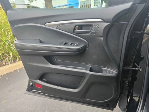 Certified 2023 Honda Passport EX-L image 22