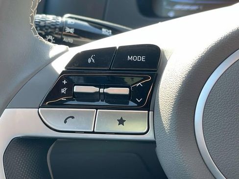 Used 2025 Hyundai Elantra Sport image 29