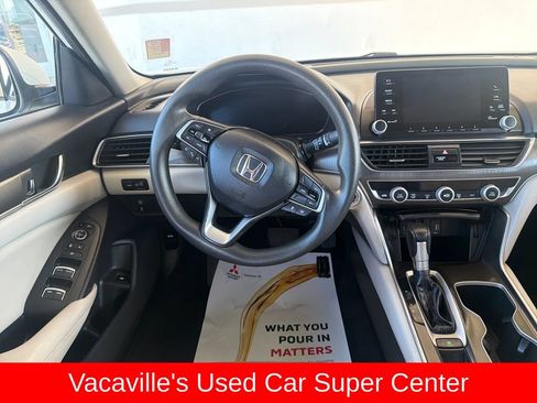 Used 2018 Honda Accord LX image 13