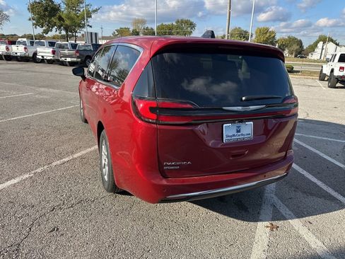 New 2026 Chrysler Pacifica Select image 25