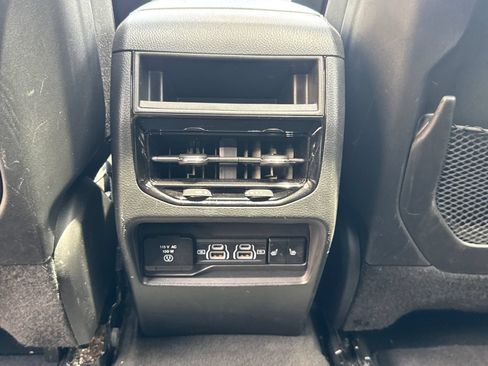 Used 2024 Jeep Grand Cherokee Limited 4xe AWD/4WD image 24