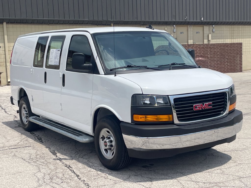 Used 2024 GMC Savana 2500 w/ Driver Convenience Package RWD image 7