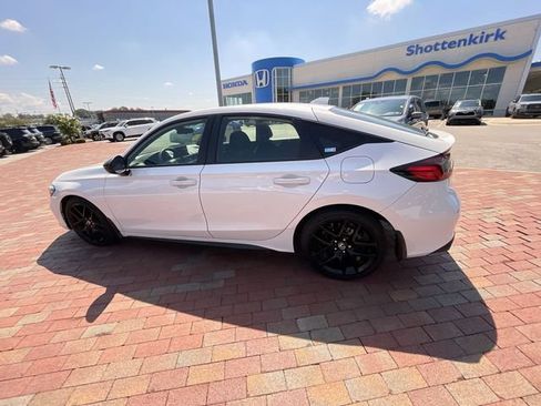 Certified 2025 Honda Civic Sport image 12