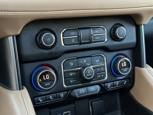 Used 2022 Chevrolet Tahoe Premier image 24