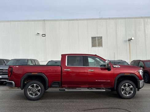 Used 2025 GMC Sierra 2500 SLT w/ SLT Premium Package image 10
