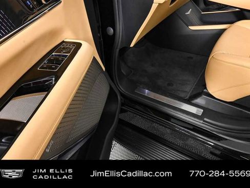 New 2025 Cadillac Escalade IQ Luxury 2 AWD/4WD image 8