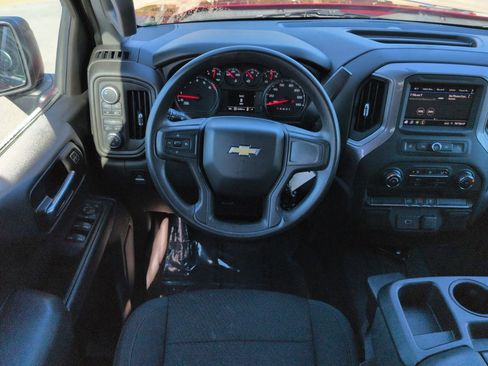 Used 2020 Chevrolet Silverado 1500 Custom w/ Custom Value Package image 15