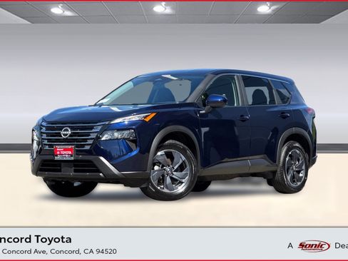 Used 2025 Nissan Rogue SV FWD image 1