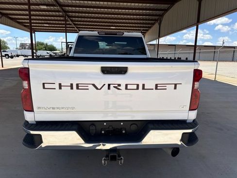 Used 2024 Chevrolet Silverado 2500 LT AWD/4WD image 7