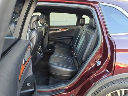 Used 2018 Lincoln MKX Reserve image 38