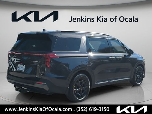 New 2026 Kia Carnival SX w/ SX Dark Edition Package FWD image 3