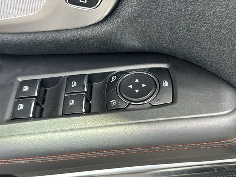 Certified 2025 Ford Expedition Active AWD/4WD image 19