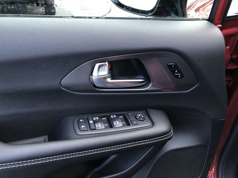 New 2026 Chrysler Pacifica Select image 22