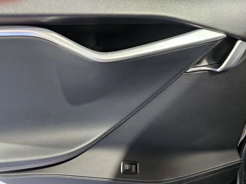 Used 2013 Tesla Model S Performance RWD image 11