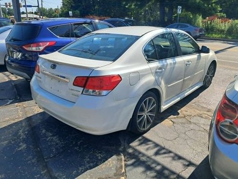 Used 2013 Subaru Legacy 2.5i Sport AWD/4WD image 2