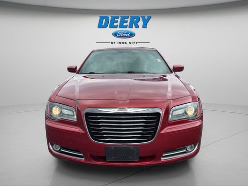 Used 2014 Chrysler 300 S AWD/4WD image 9