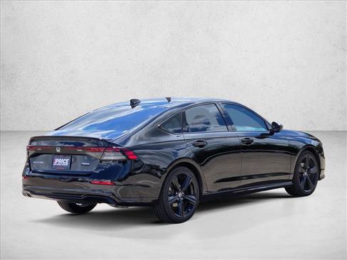 Used 2023 Honda Accord Sport image 5