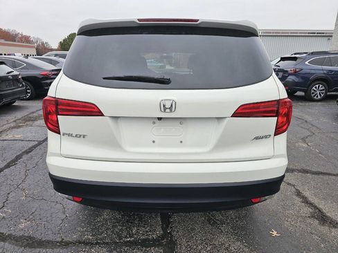 Used 2017 Honda Pilot LX image 4