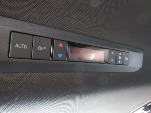 Used 2026 Toyota Sienna XSE AWD/4WD image 36
