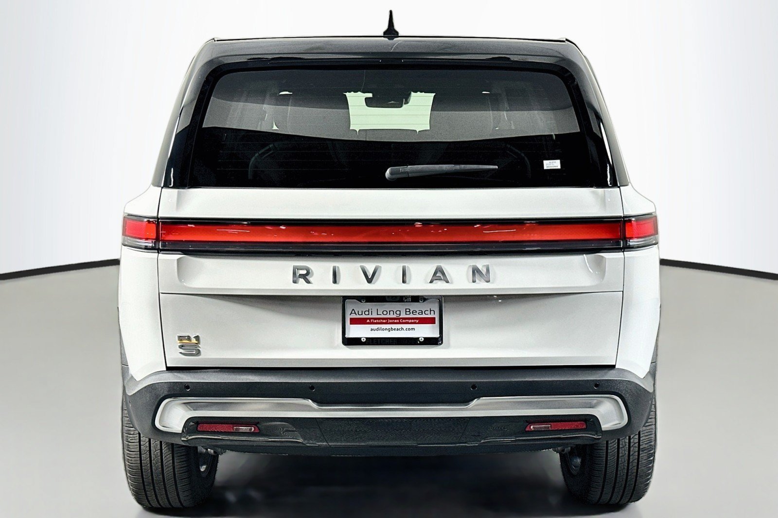 Used 2023 Rivian R1S Adventure Quad AWD/4WD image 3