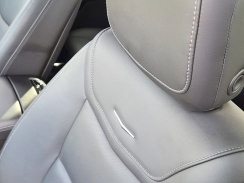 Used 2023 Cadillac XT6 Premium Luxury w/ Technology Package image 19