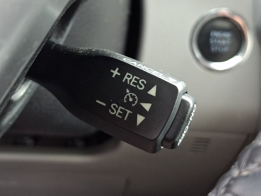 Used 2015 Toyota Highlander XLE FWD image 27