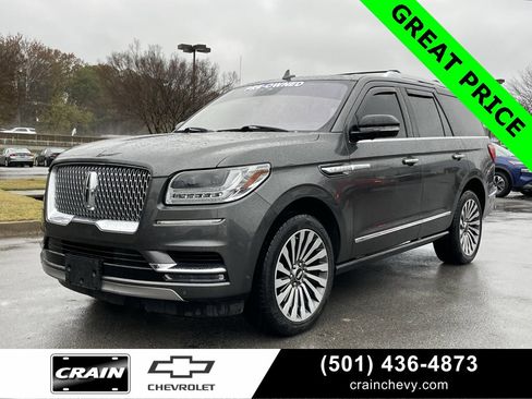Used 2018 Lincoln Navigator Reserve w/ Technology Package image 3
