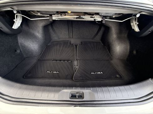 Used 2020 Nissan Altima 2.5 Platinum image 26