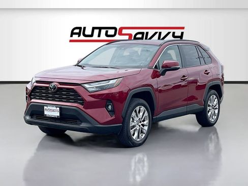 Used 2025 Toyota RAV4 XLE Premium w/ Weather Package AWD/4WD image 3