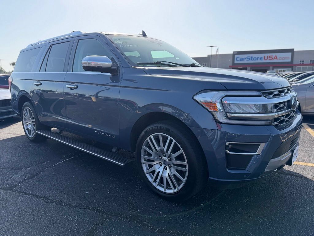 Used 2023 Ford Expedition Max Platinum AWD/4WD image 1