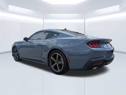 Used 2024 Ford Mustang Coupe RWD image 6