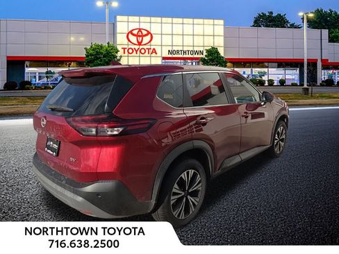 Used 2023 Nissan Rogue SV image 5