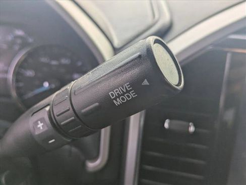 Used 2022 Ford F250 Lariat w/ Chrome Package image 14