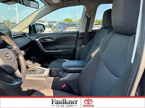 Certified 2025 Toyota RAV4 XLE AWD/4WD image 25