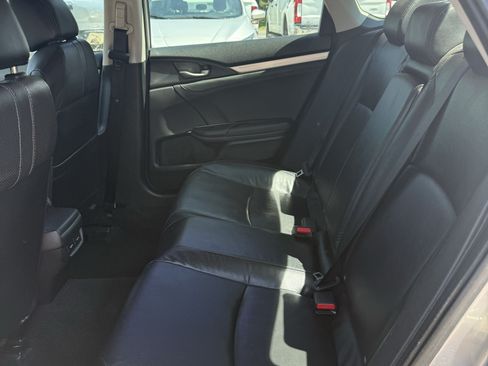 Used 2016 Honda Civic Touring image 11
