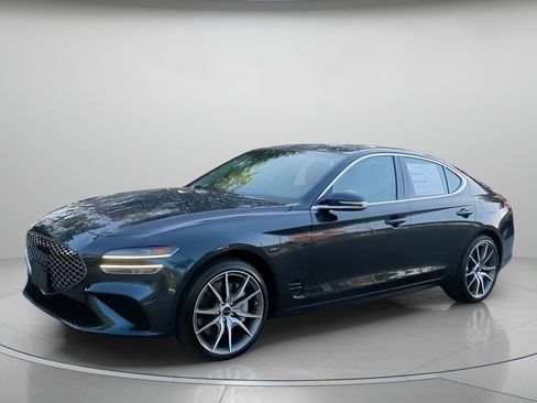 Used 2025 Genesis G70 2.5T AWD/4WD image 13