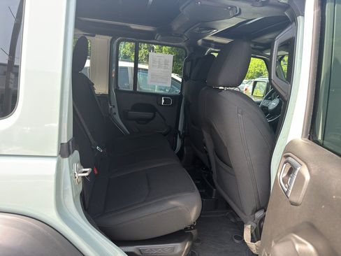 Used 2023 Jeep Wrangler Unlimited w/ Sun & Screen Package AWD/4WD image 26