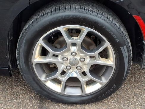 Used 2017 Dodge Charger SXT image 9