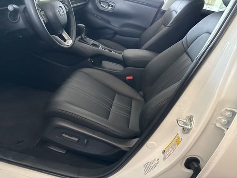 Used 2026 Honda HR-V EX-L image 4