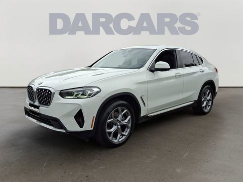 Used 2023 BMW X4 xDrive30i w/ Premium Package AWD/4WD image 3