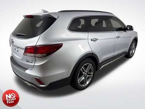 Used 2017 Hyundai Santa Fe Limited AWD/4WD image 3