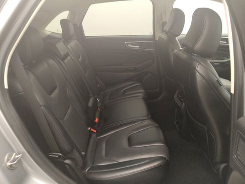 Used 2022 Ford Edge Titanium w/ Equipment Group 301A AWD/4WD image 19