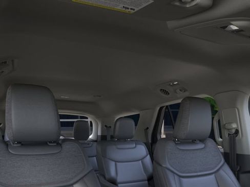 New 2026 Ford Explorer Active w/ Active Comfort Package RWD image 22