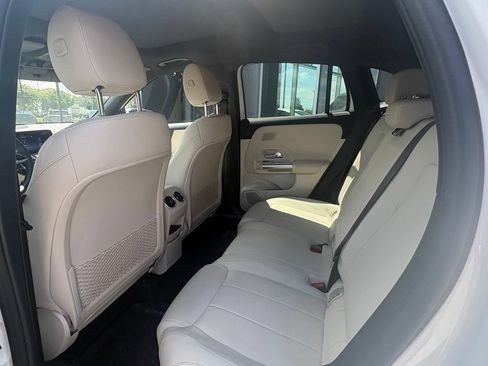 Used 2026 Mercedes-Benz GLA 250 4MATIC image 10