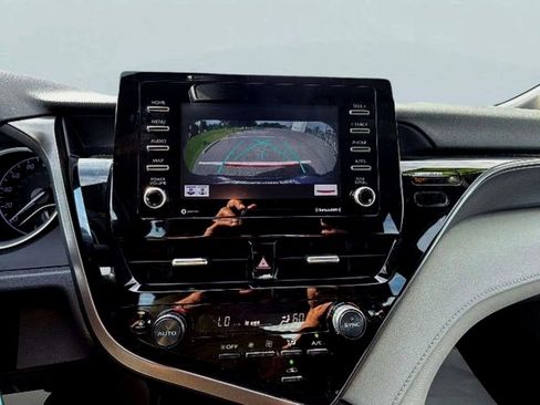 Used 2022 Toyota Camry LE w/ Cold Weather Package image 12