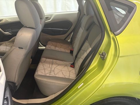 Used 2012 Ford Fiesta SE image 20