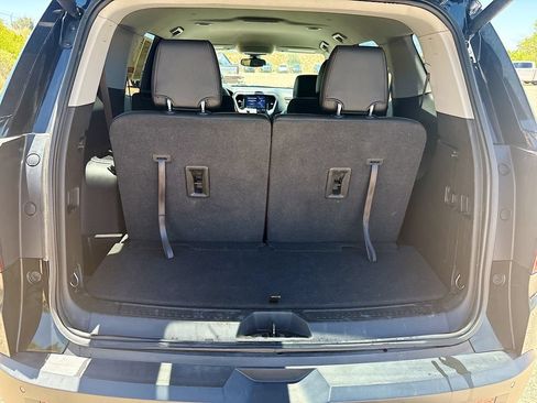 Used 2021 GMC Acadia AT4 w/ Technology Package AWD/4WD image 26
